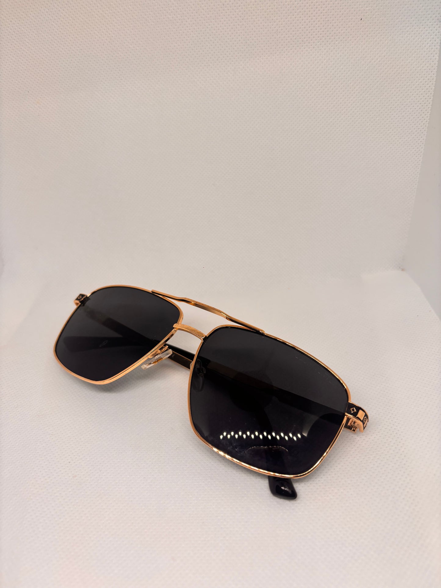 LV MENS SUNGLASSES