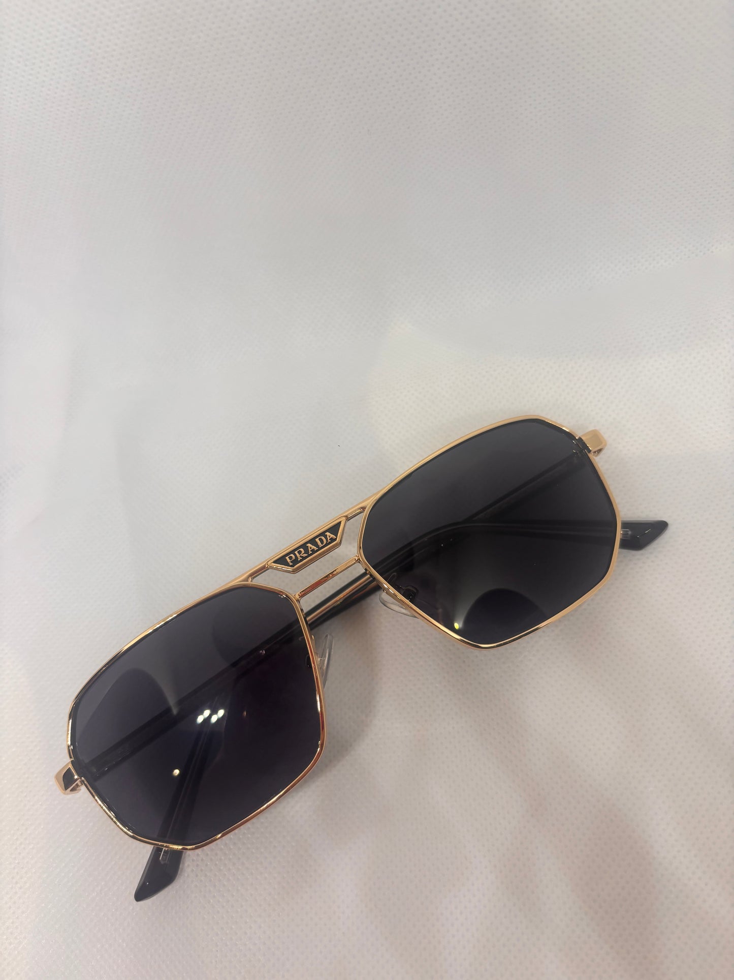 MENS GOLD SUNGLASSES