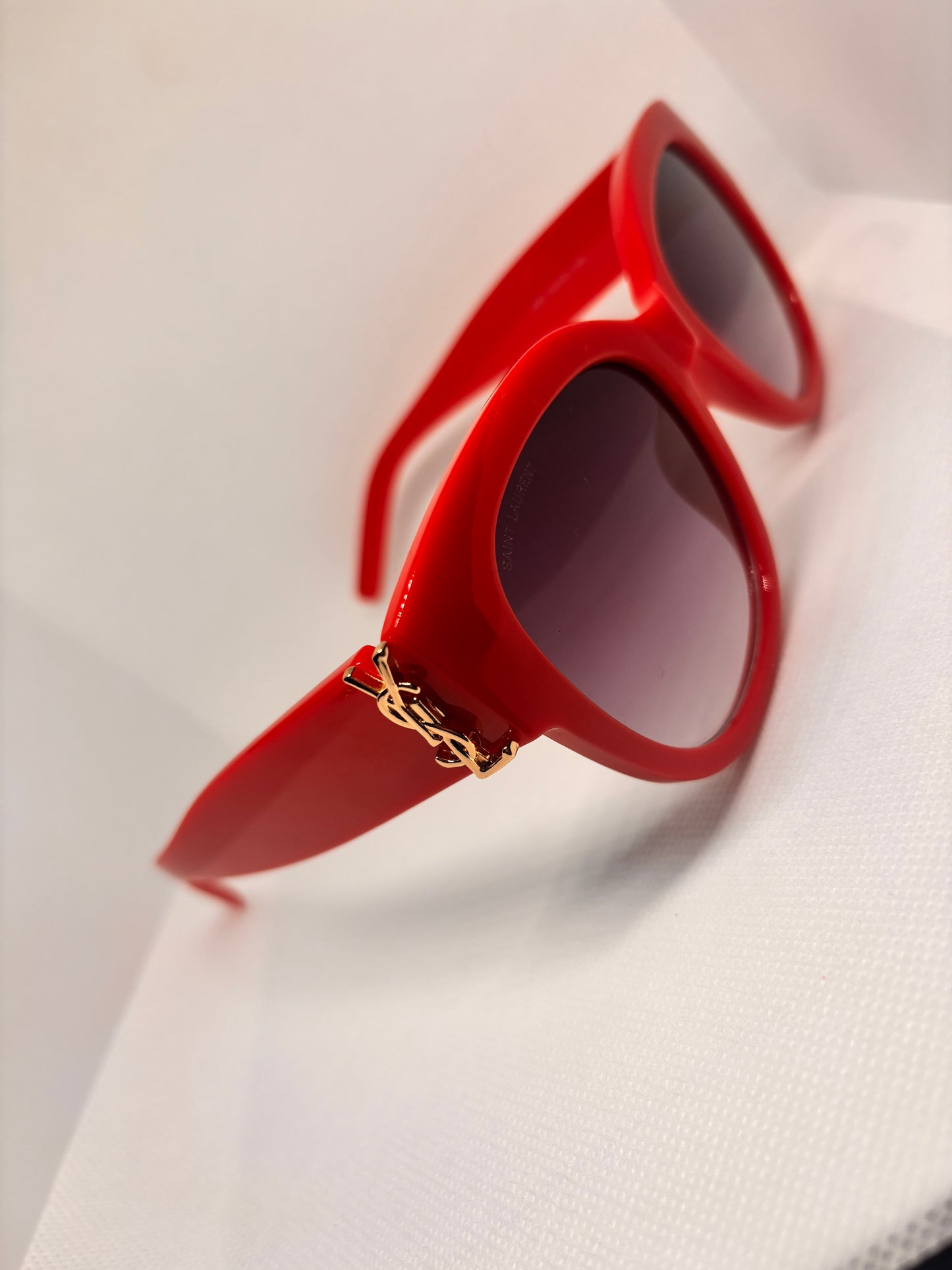 YSL RED SUNGLASSES