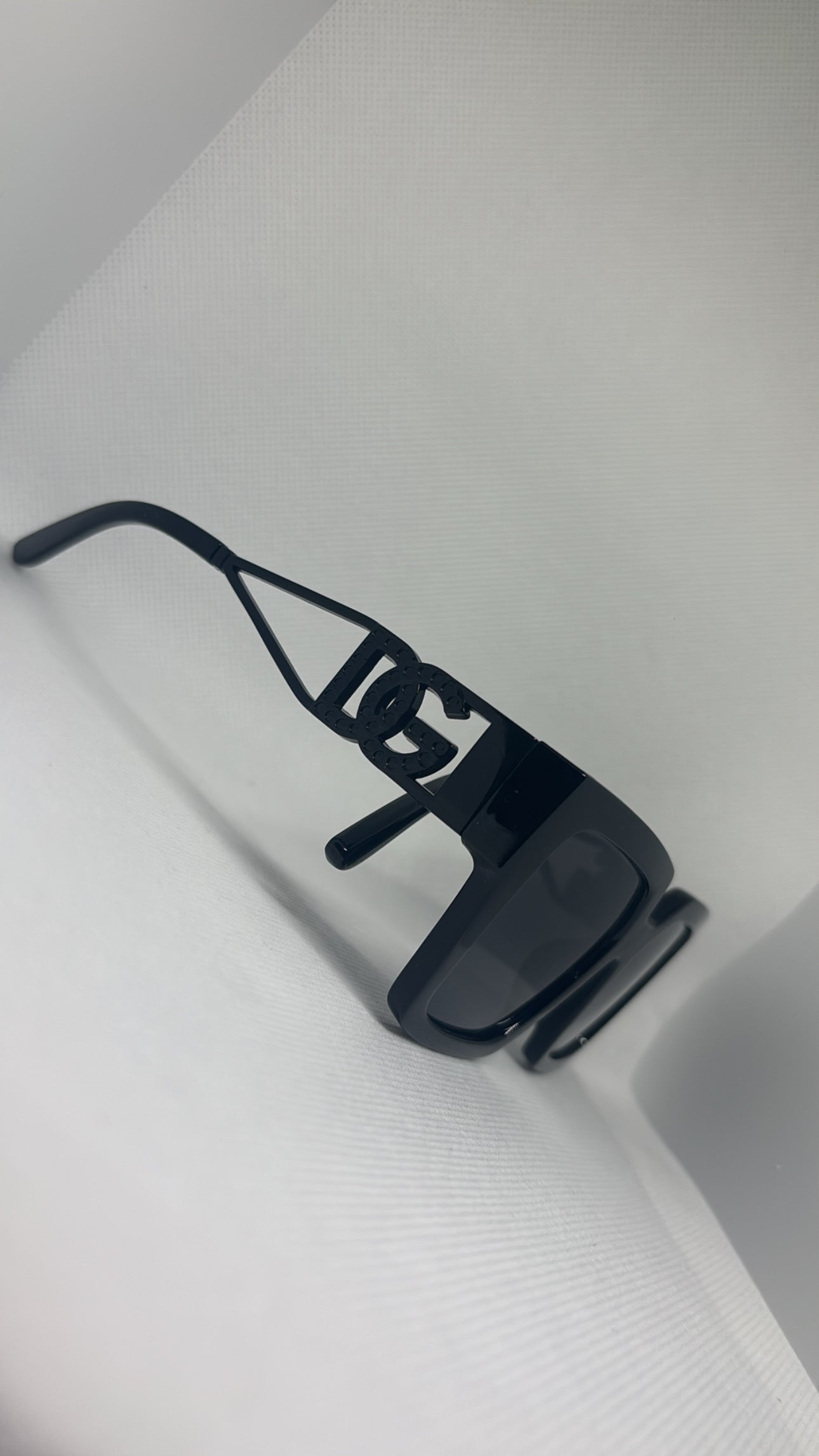 DG SUNGLASSES
