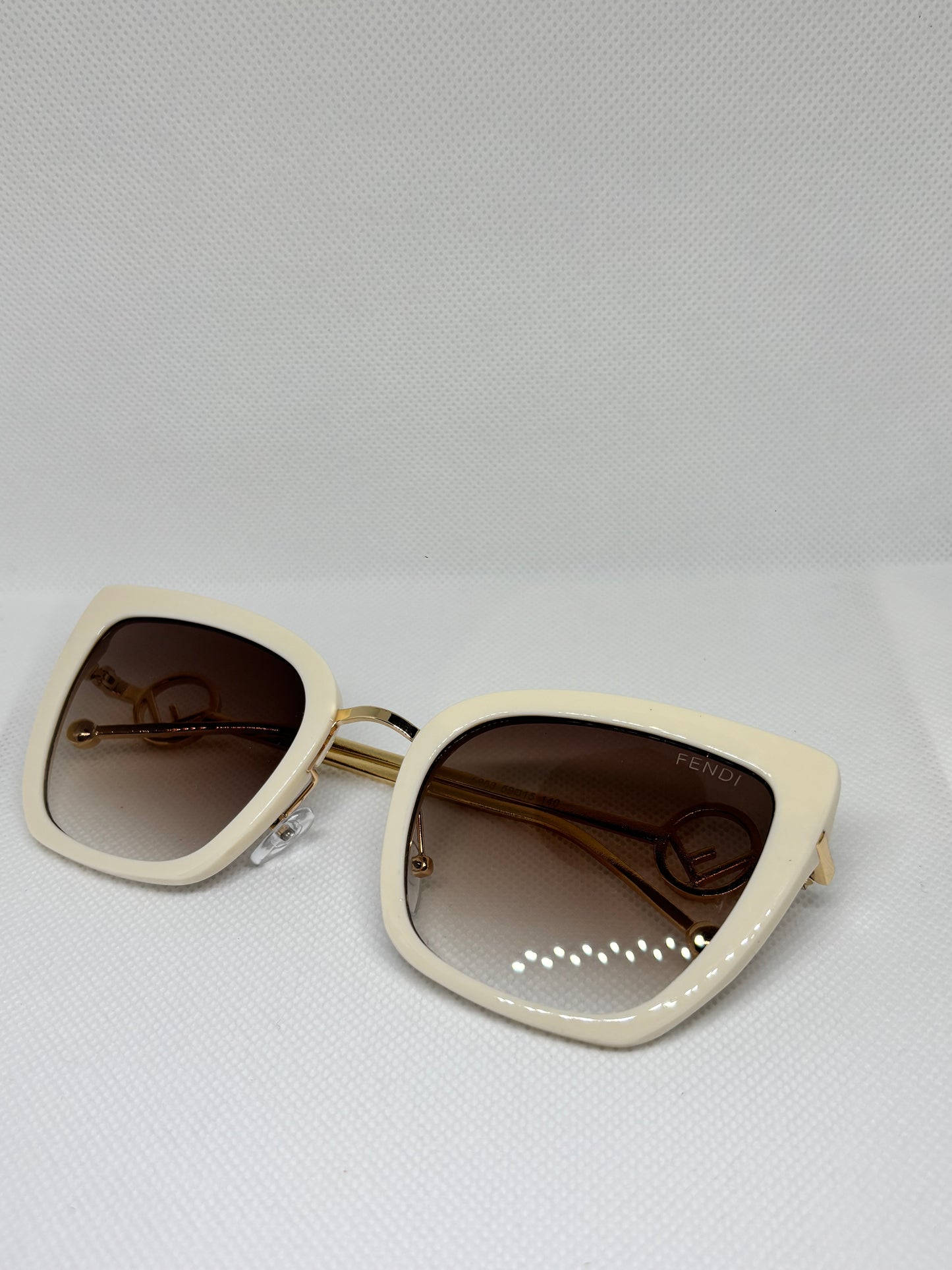 WHITE FF SUNGLASSES