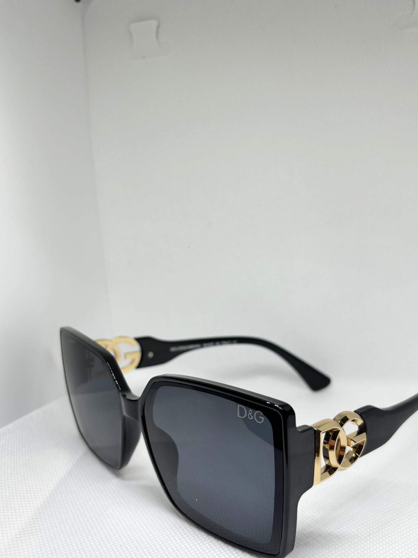 DG BLACK SUNGLASSES