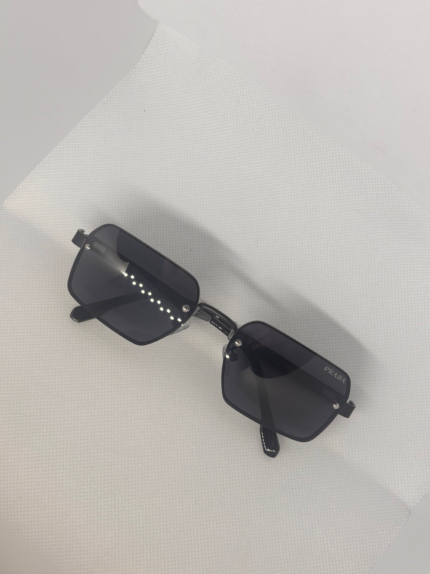 MENS GREY SUNGLASSES