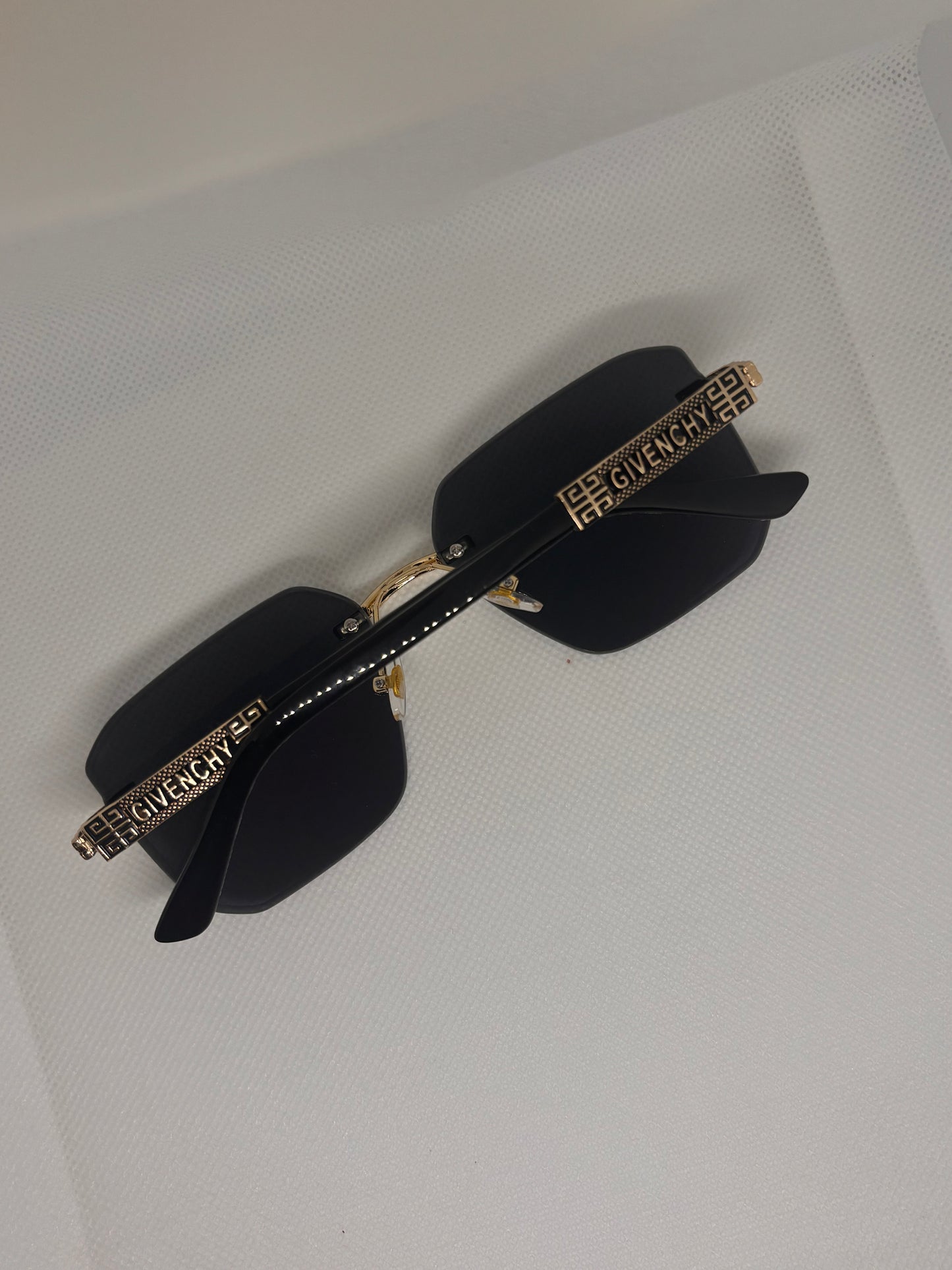 G SUNGLASSES