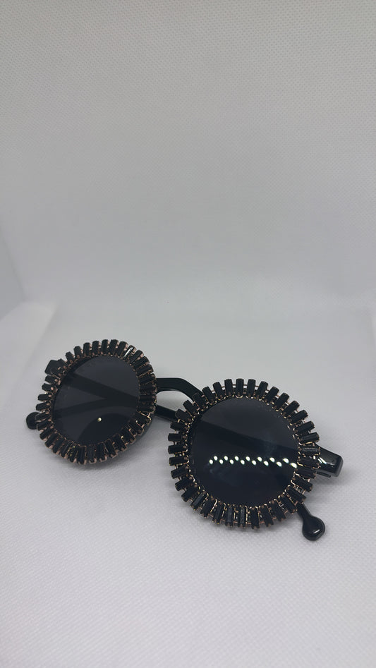CIRCLE BLACK SUNGLASSES