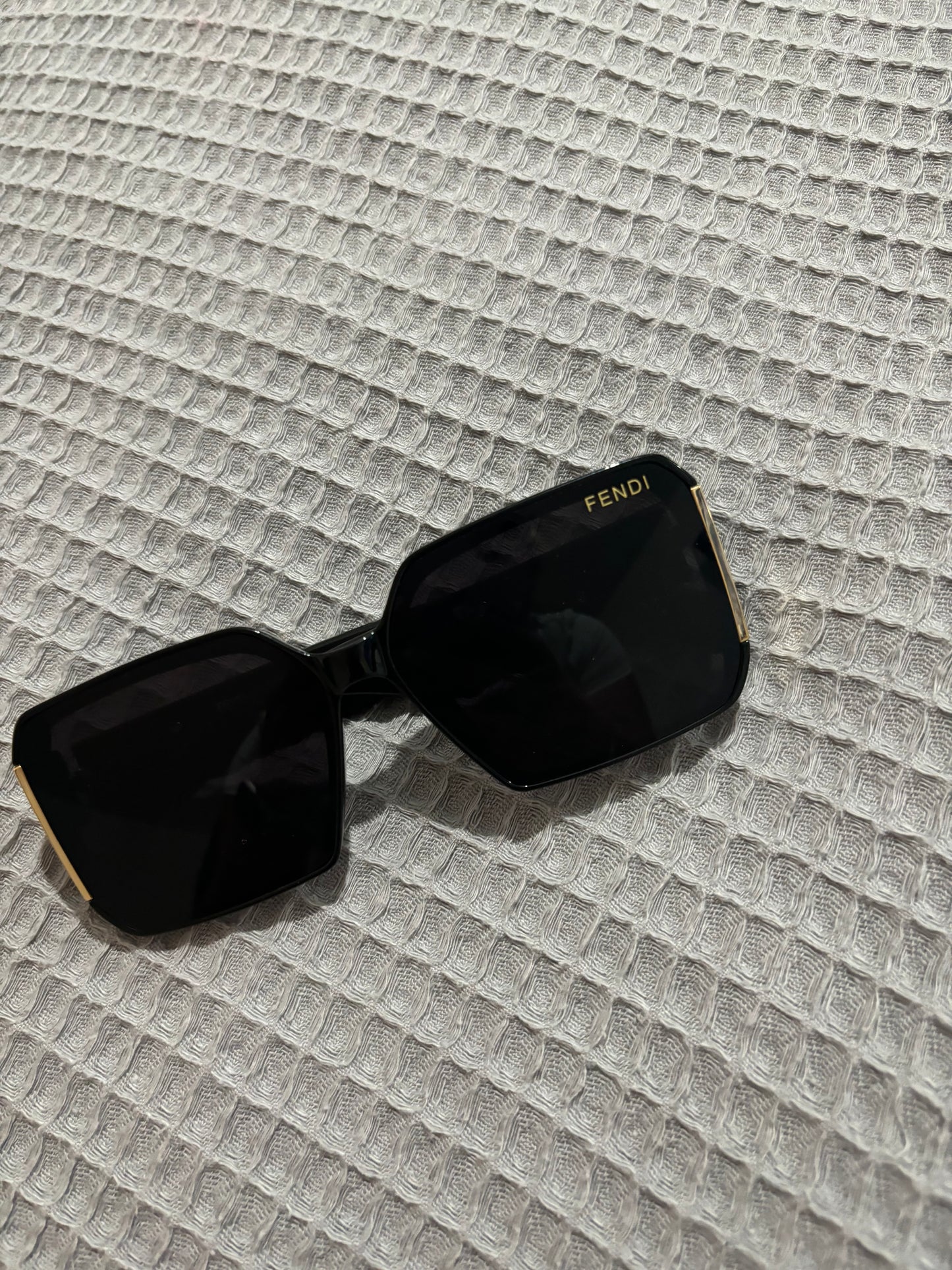 BLACK F SUNGLASSES