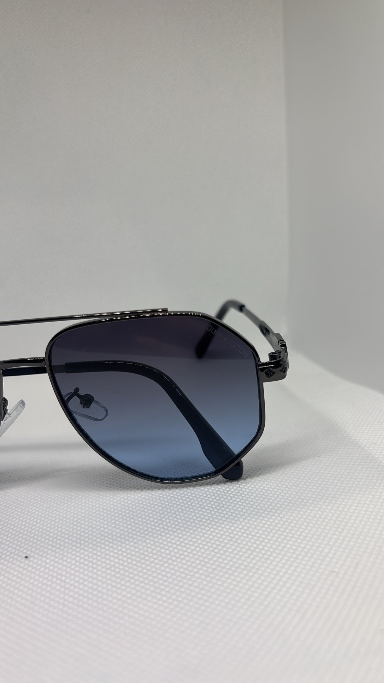 MENS BLUE AND GREY SUNGLASSES