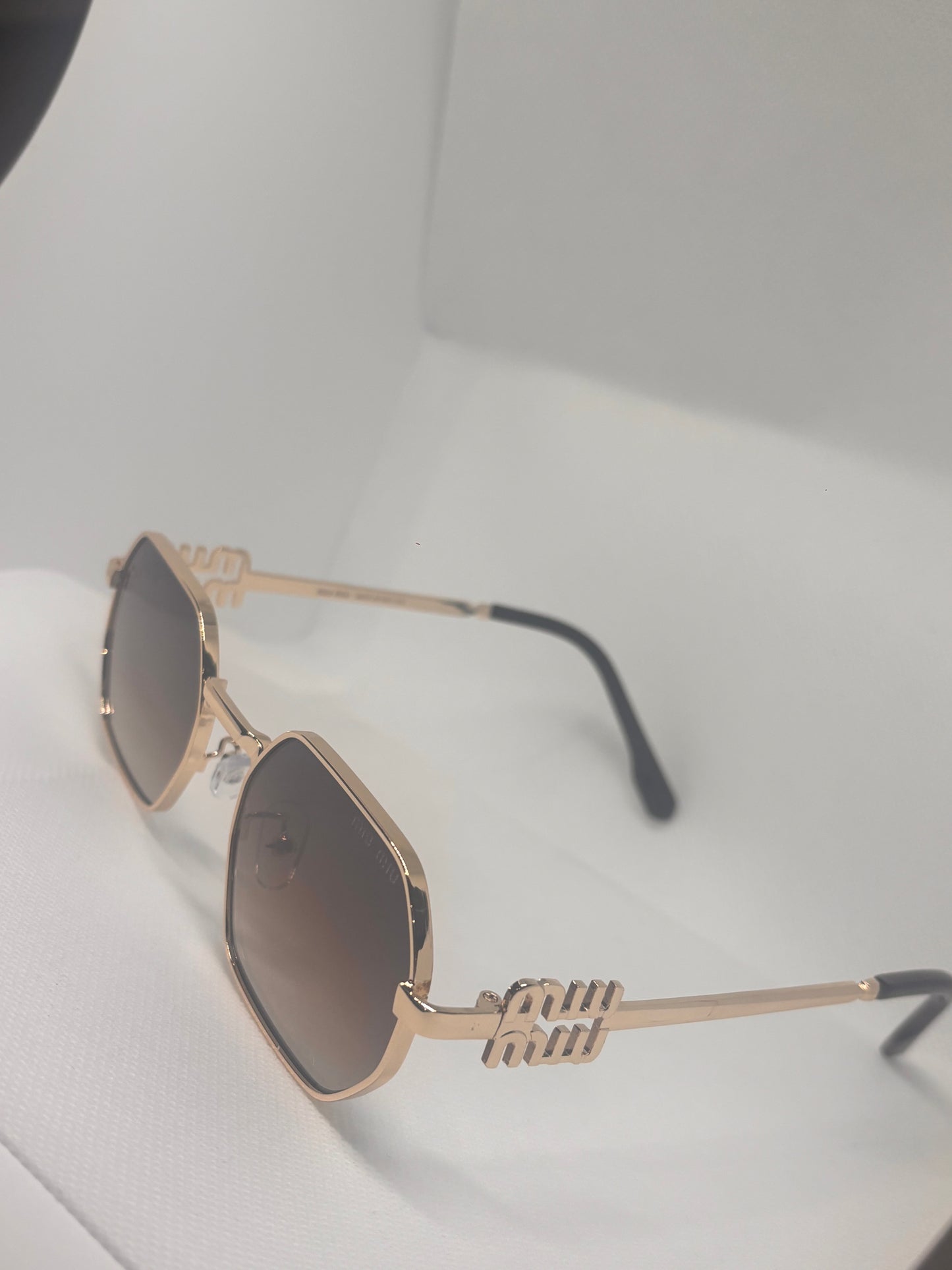 MIU GOLD SUNGLASSES
