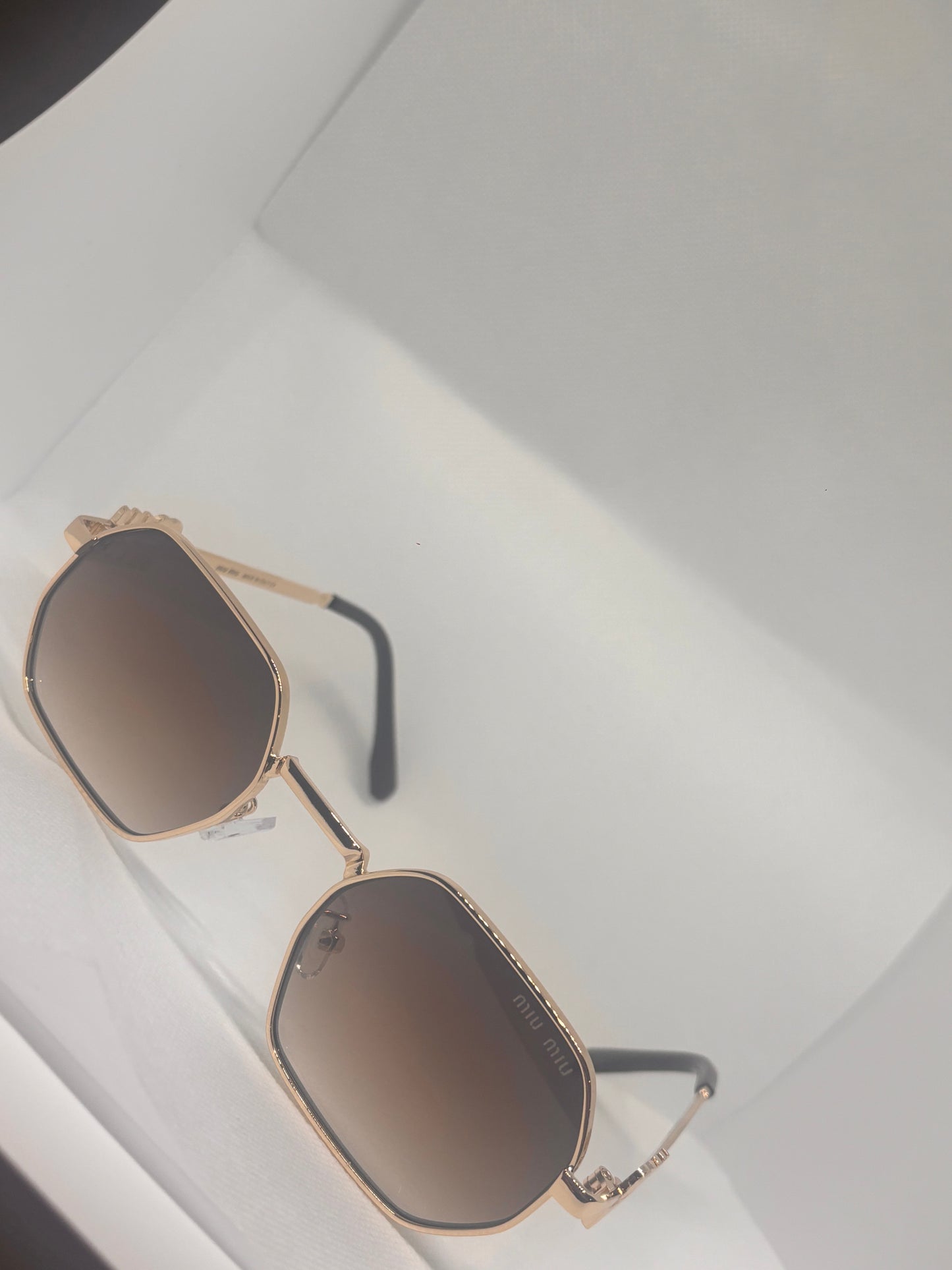 MIU GOLD SUNGLASSES