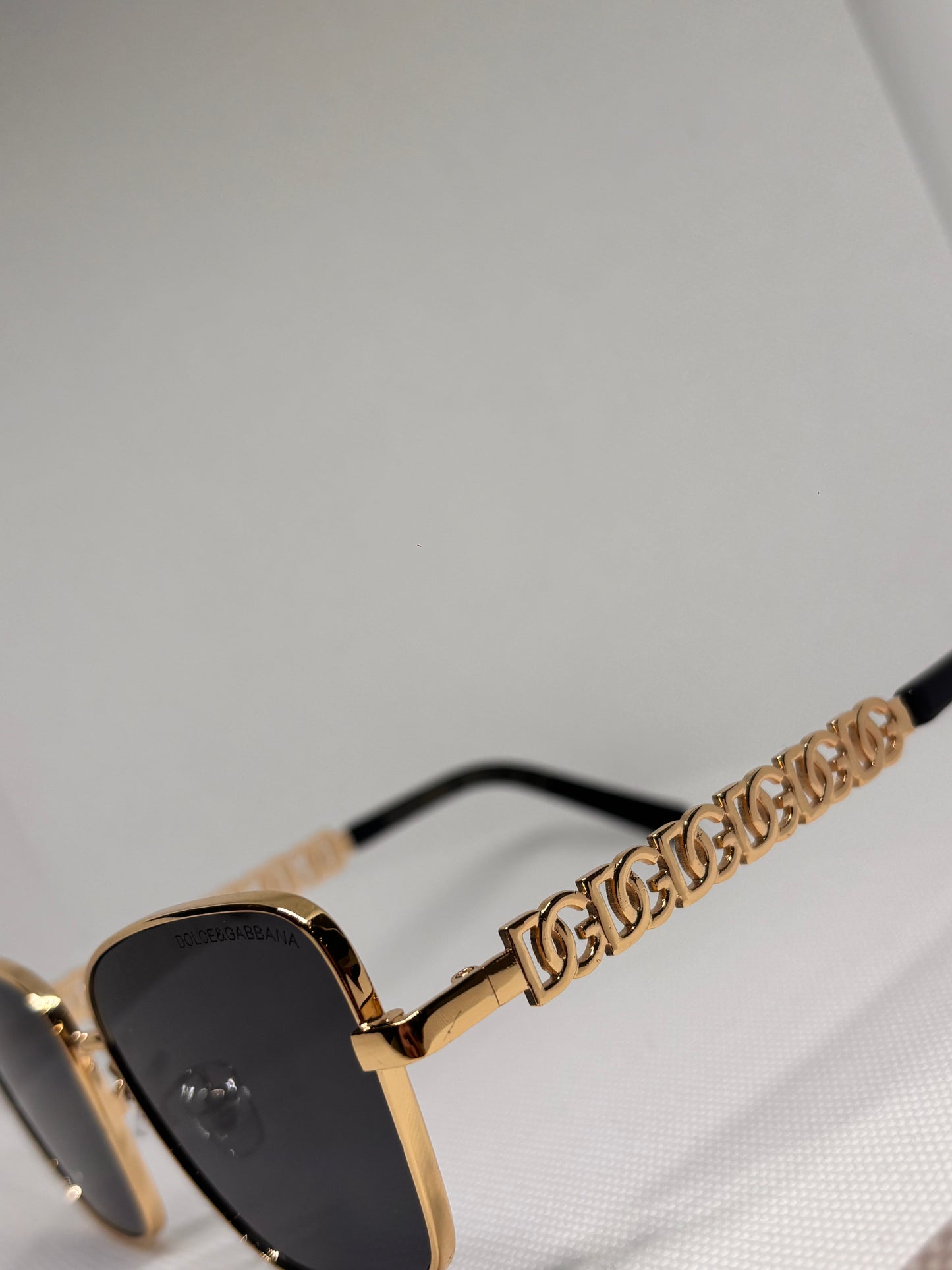 DG SUNGLASSES