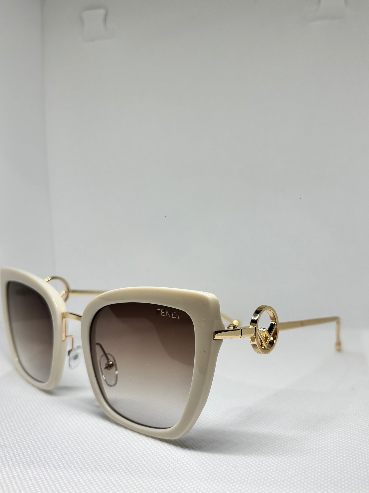 WHITE FF SUNGLASSES