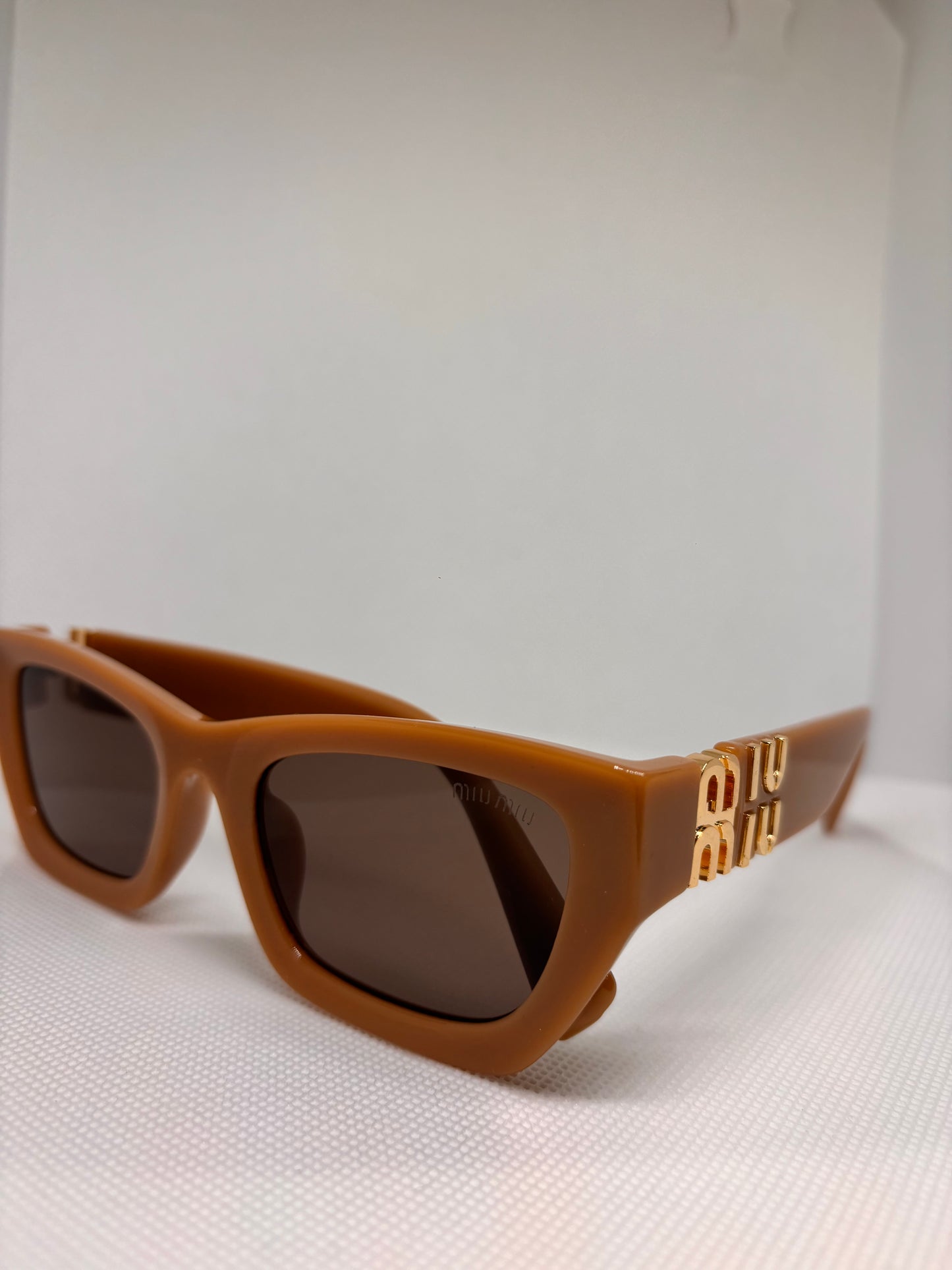 BEIGE MIU SUNGLASSES