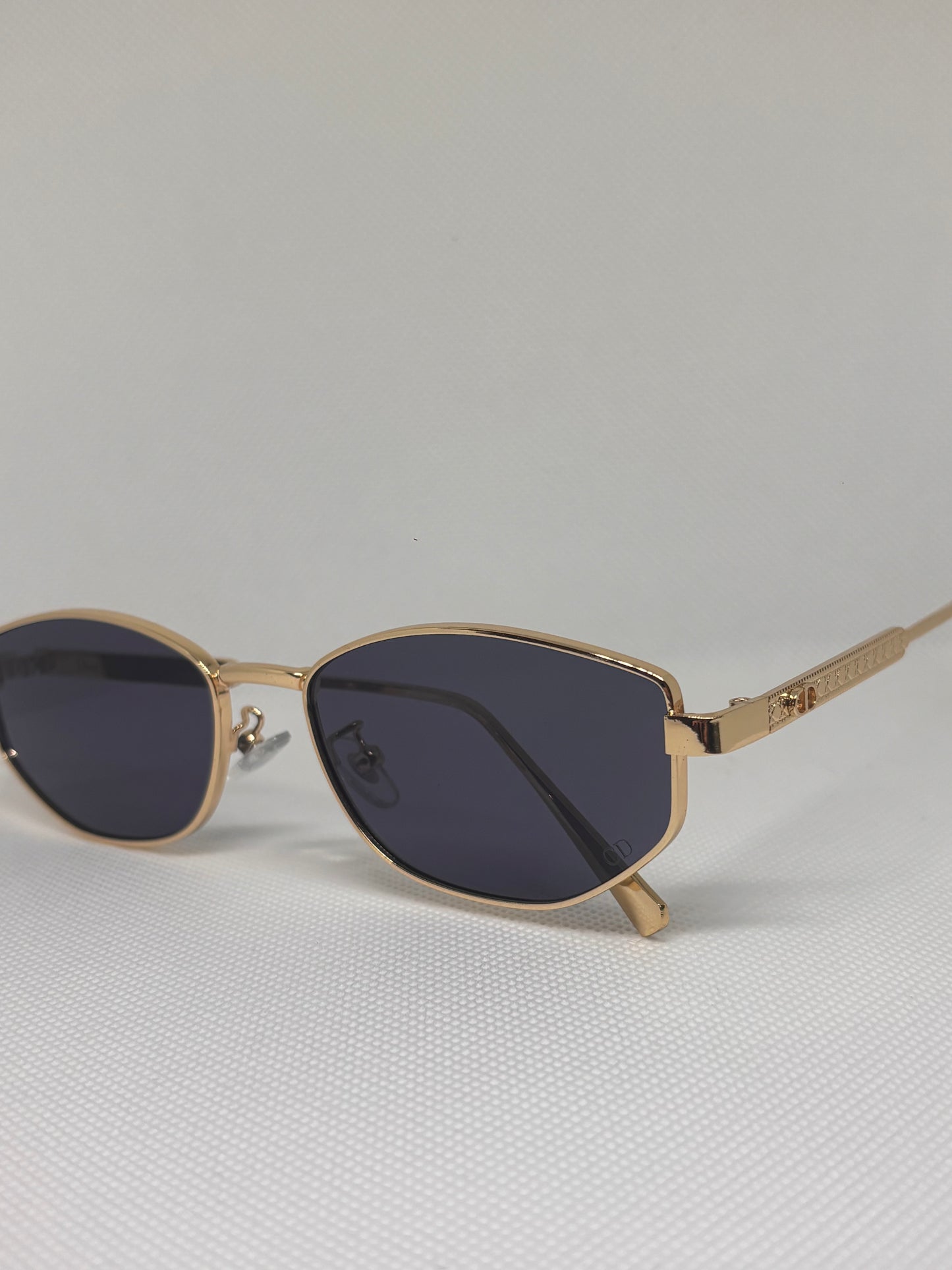 CD SUNGLASSES