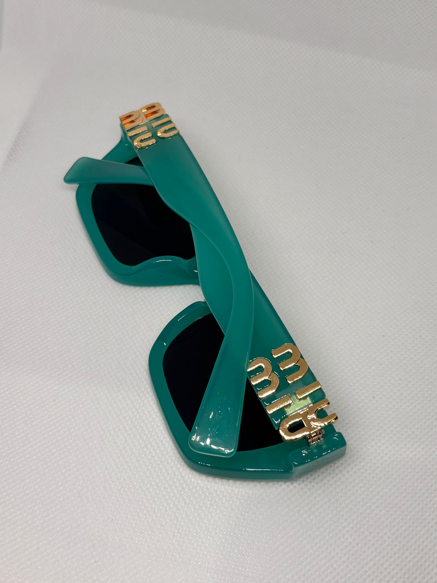 BLUE MIU SUNGLASSES