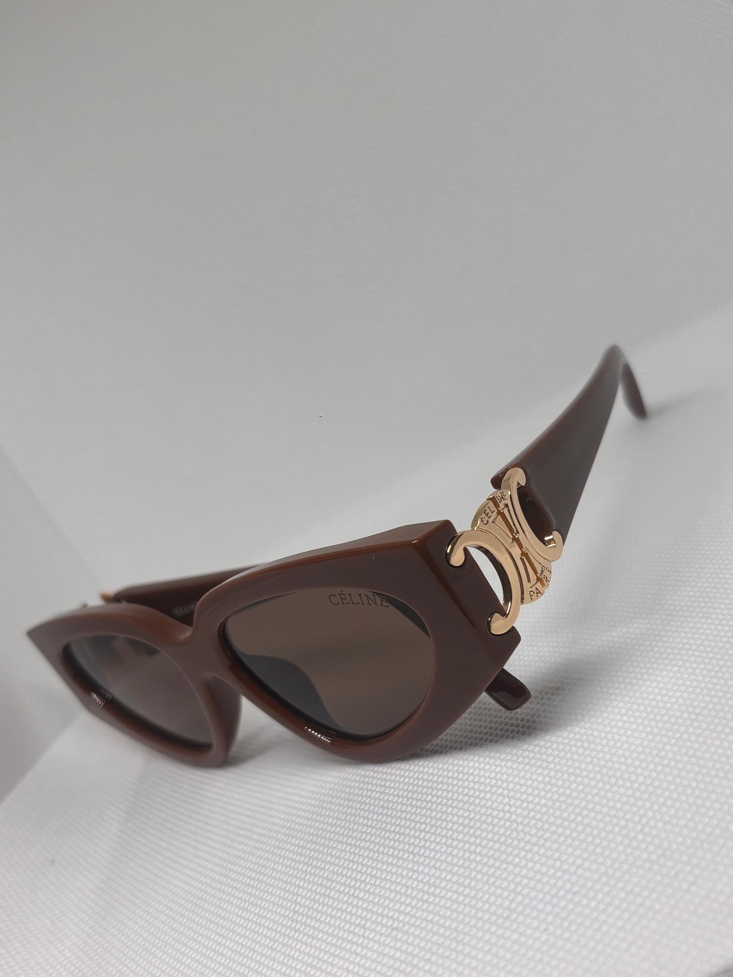 BROWN CEL SUNGLASSES