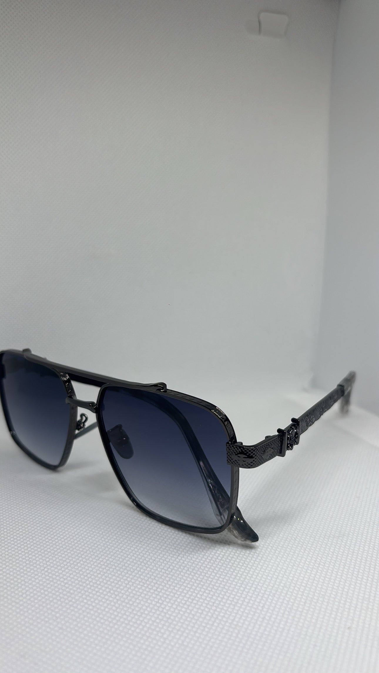 CHROME HEARTS SUNGLASSES