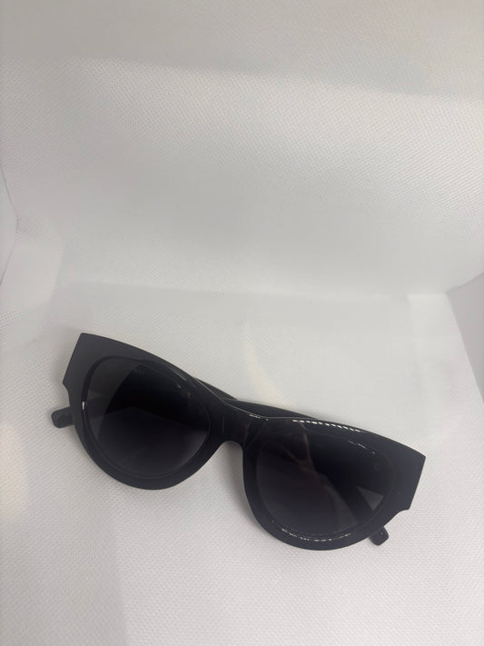 SMALL Y BLACK AND SILVER SUNGLASSES