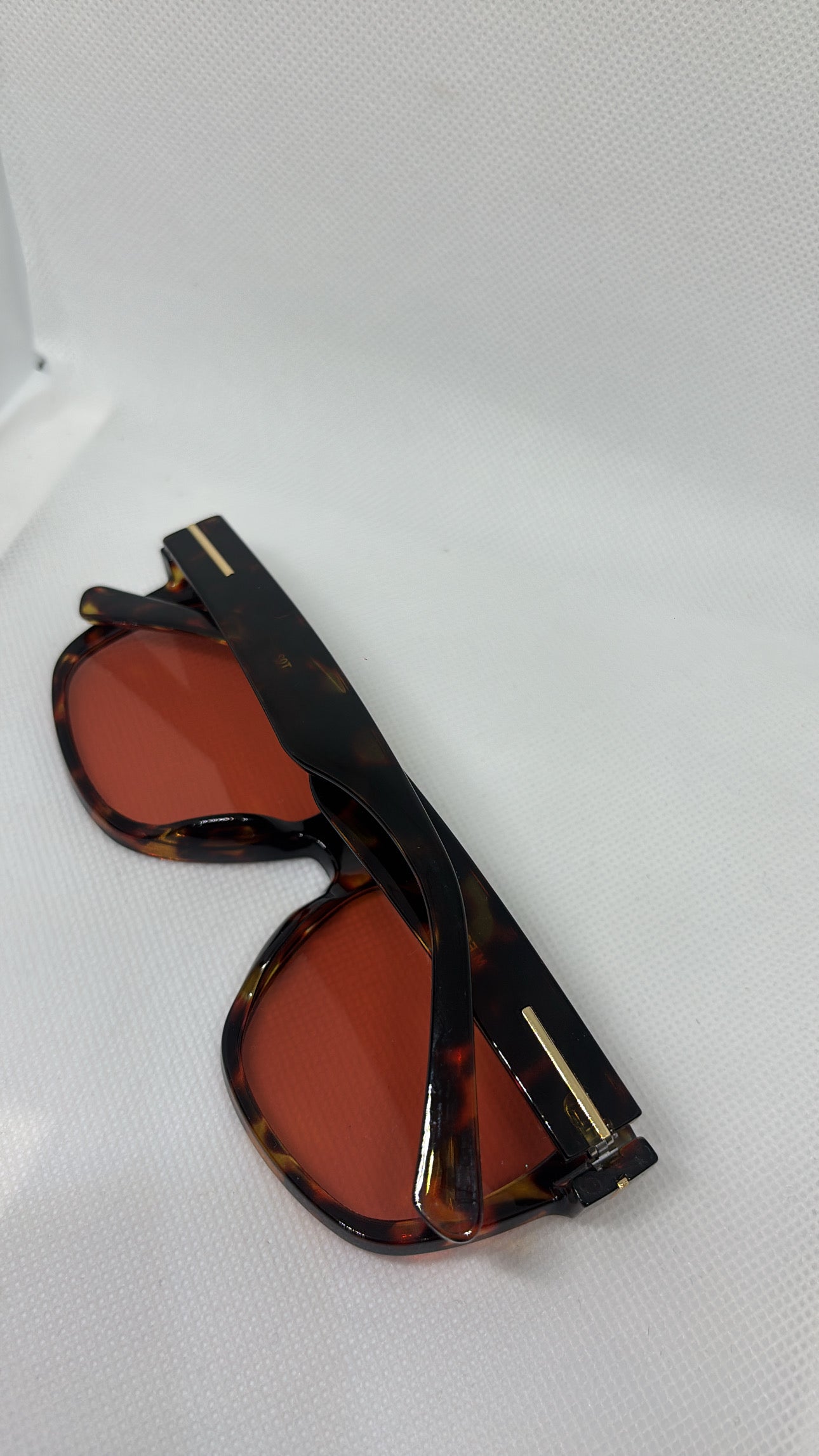 TF SUNGLASSES