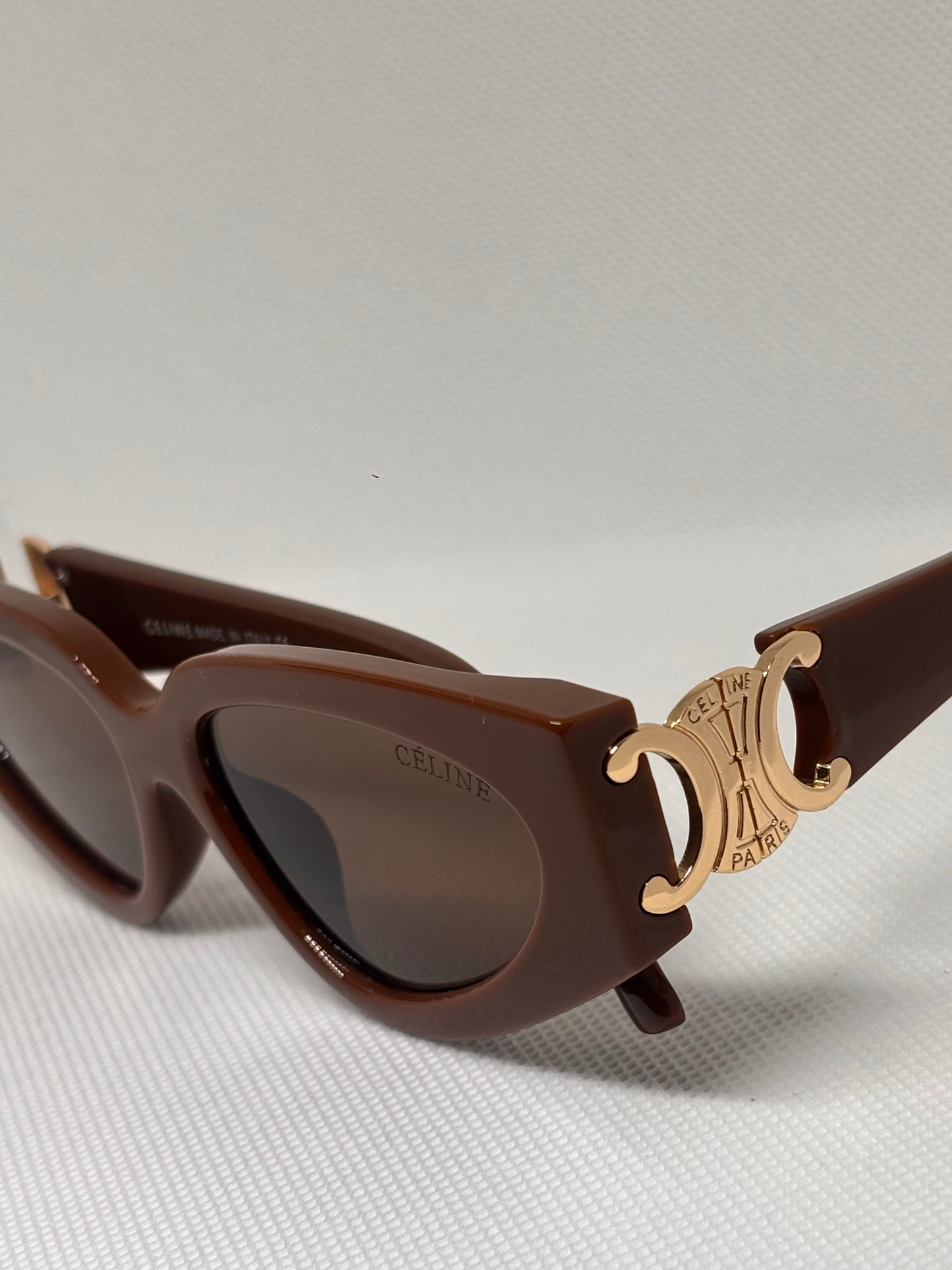 BROWN CEL SUNGLASSES