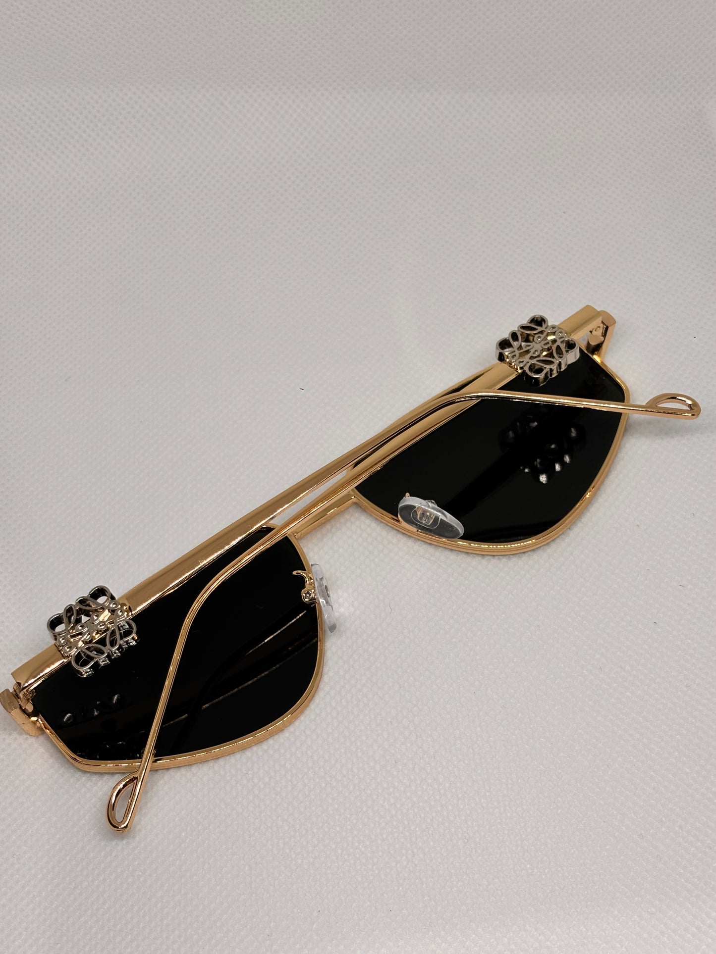 GOLD L SUNGLASSES