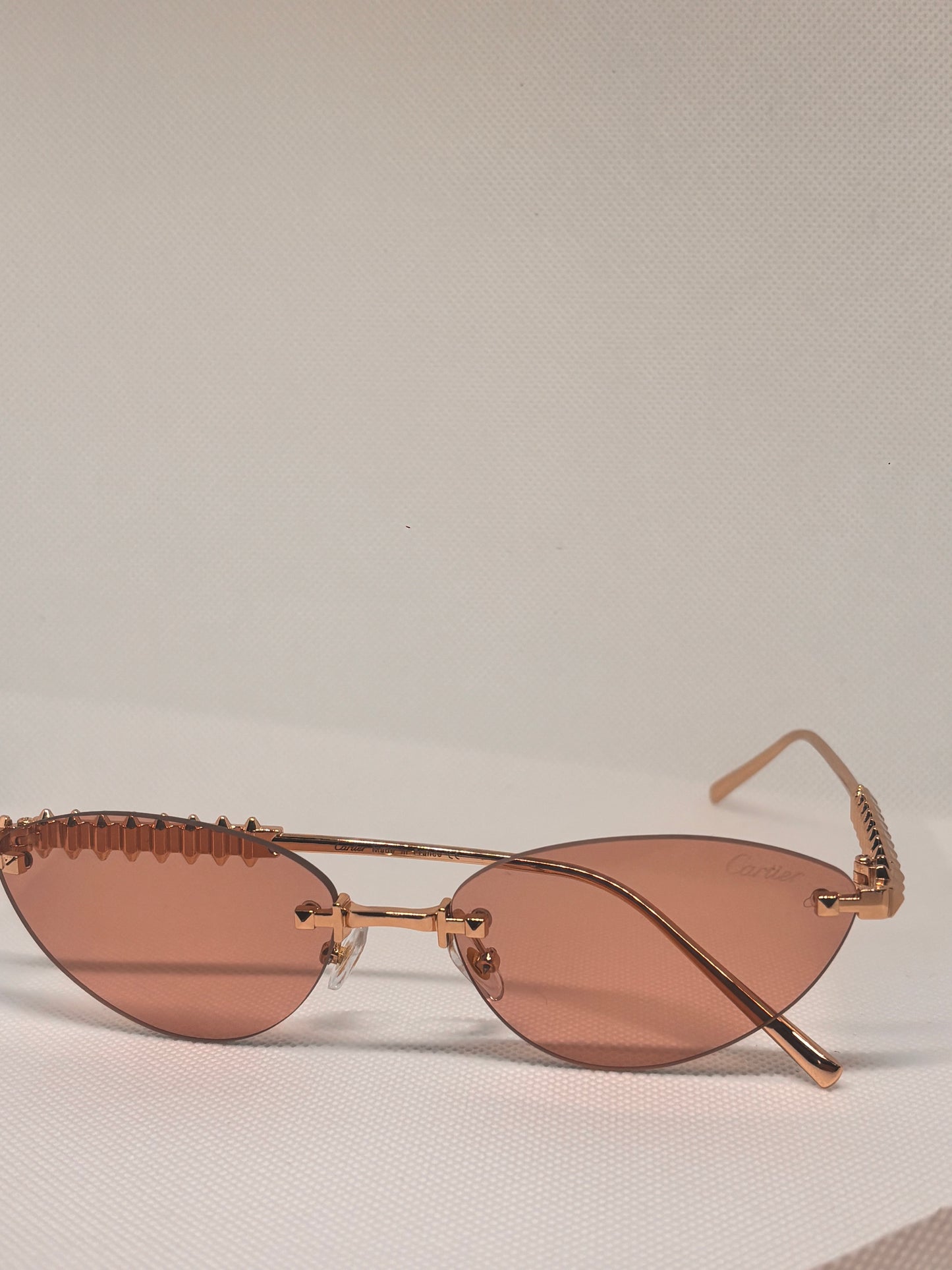 FF PINK POINTED SUNGLASSES