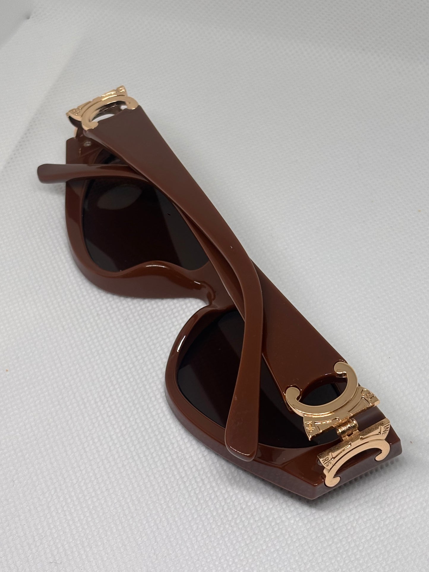 BROWN CEL SUNGLASSES