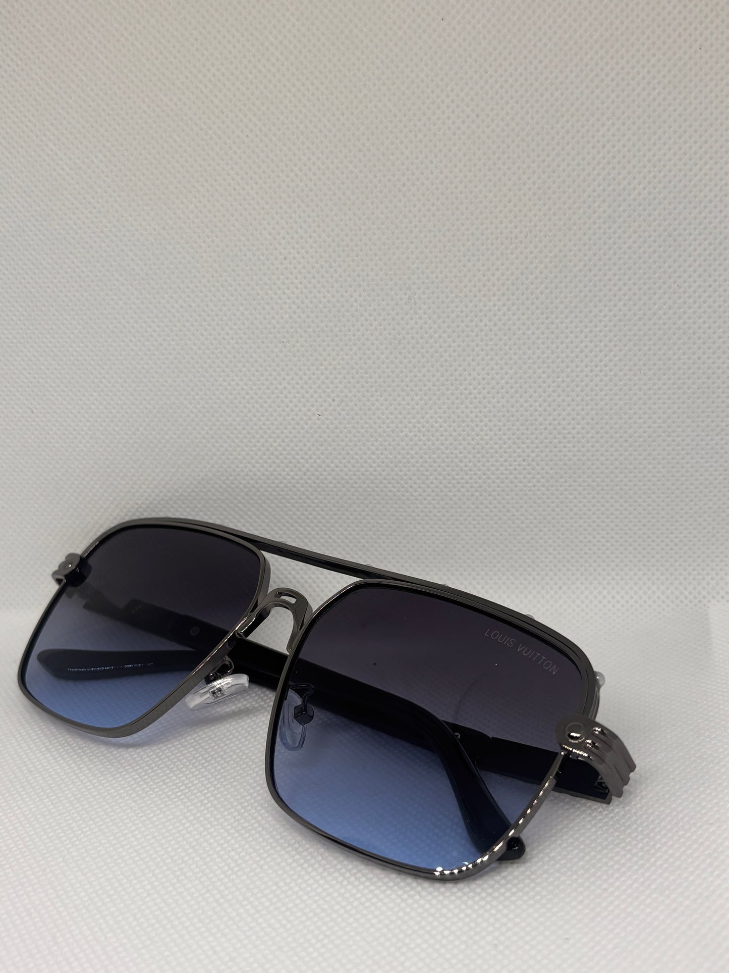 LV BLUE AND GREY SUNGLASSES