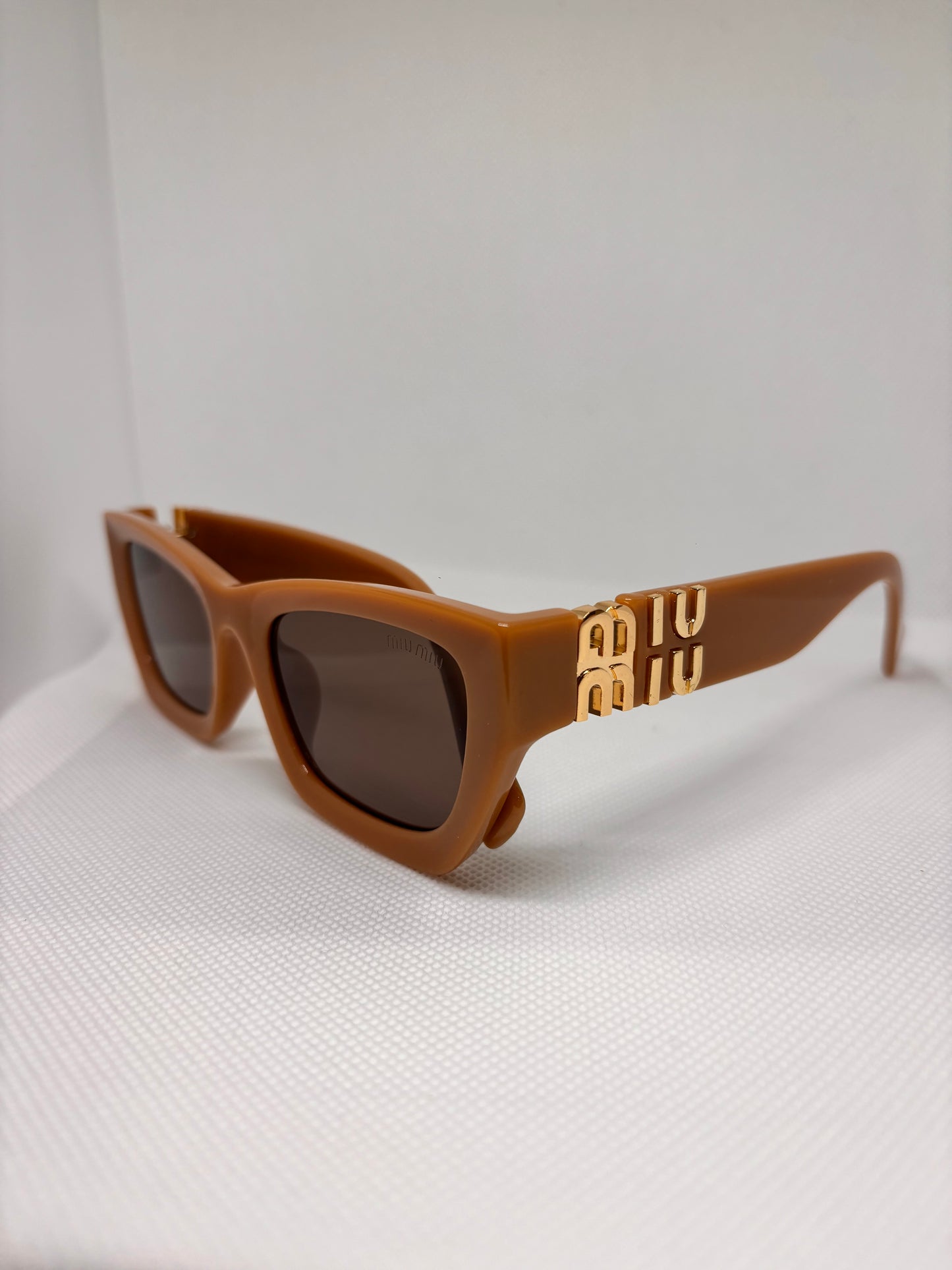 BEIGE MIU SUNGLASSES