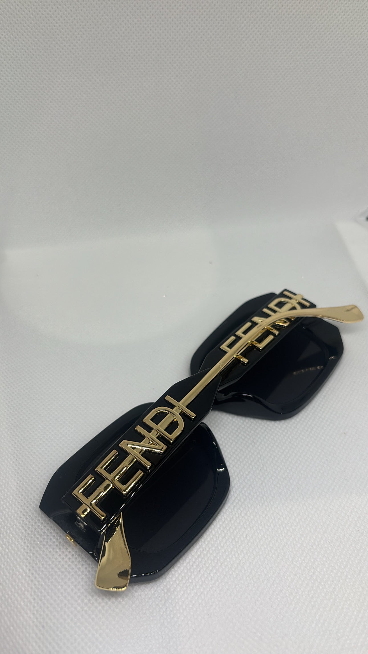 F BLACK SUNGLASSES